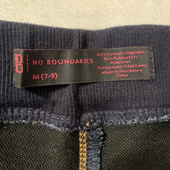 Stretchy waist band shorts - Picture 9 of 9